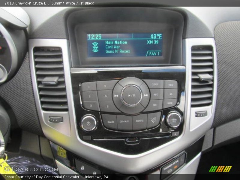 Summit White / Jet Black 2013 Chevrolet Cruze LT
