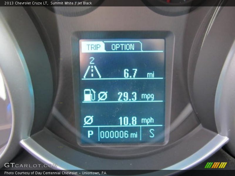 Summit White / Jet Black 2013 Chevrolet Cruze LT