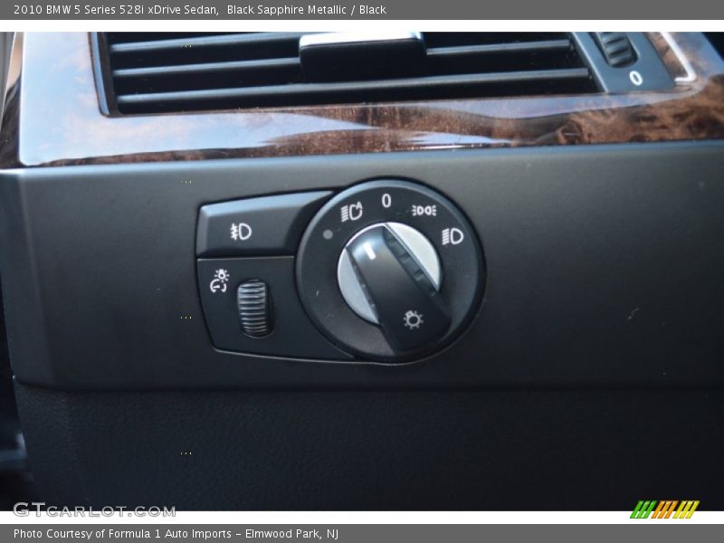 Black Sapphire Metallic / Black 2010 BMW 5 Series 528i xDrive Sedan