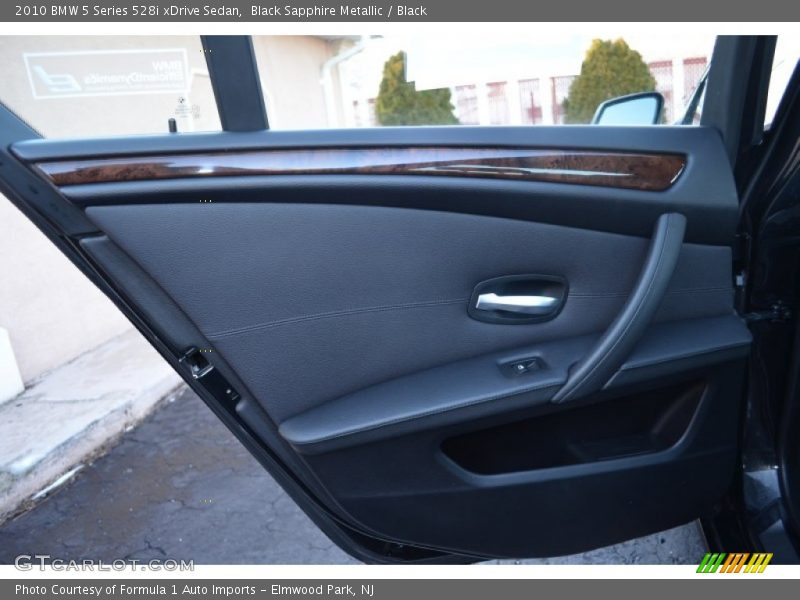 Black Sapphire Metallic / Black 2010 BMW 5 Series 528i xDrive Sedan