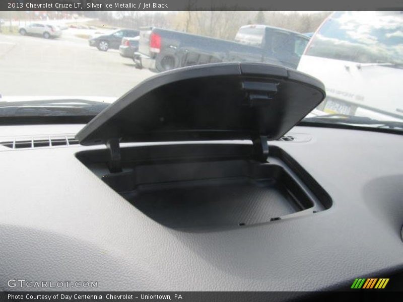 Silver Ice Metallic / Jet Black 2013 Chevrolet Cruze LT