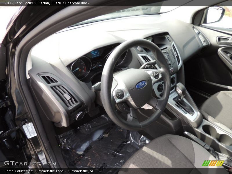 Black / Charcoal Black 2012 Ford Focus SE Sedan