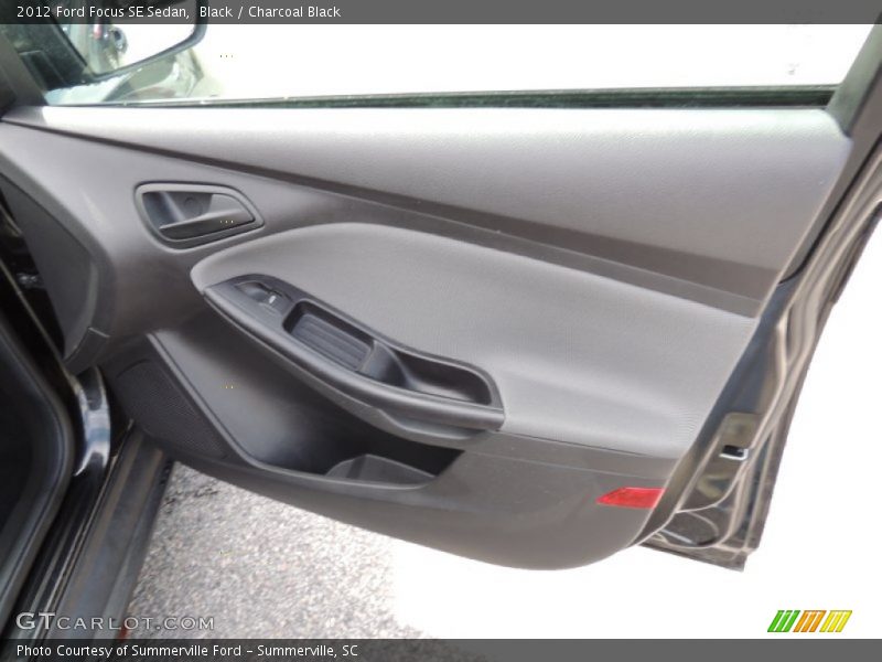 Black / Charcoal Black 2012 Ford Focus SE Sedan