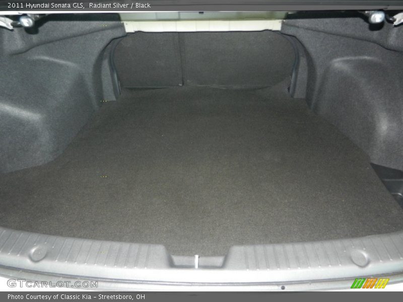 Radiant Silver / Black 2011 Hyundai Sonata GLS