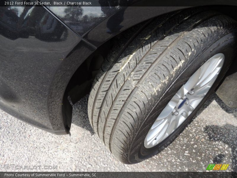 Black / Charcoal Black 2012 Ford Focus SE Sedan