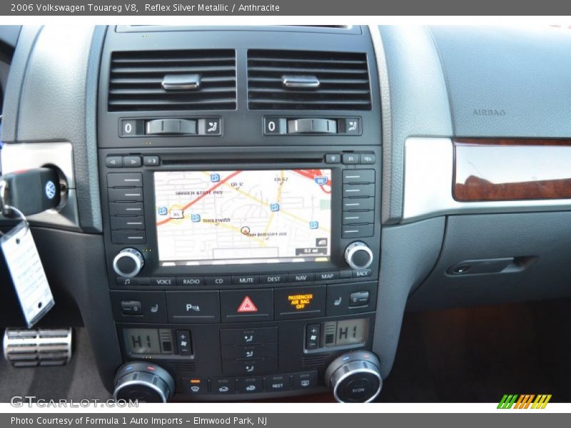 Reflex Silver Metallic / Anthracite 2006 Volkswagen Touareg V8