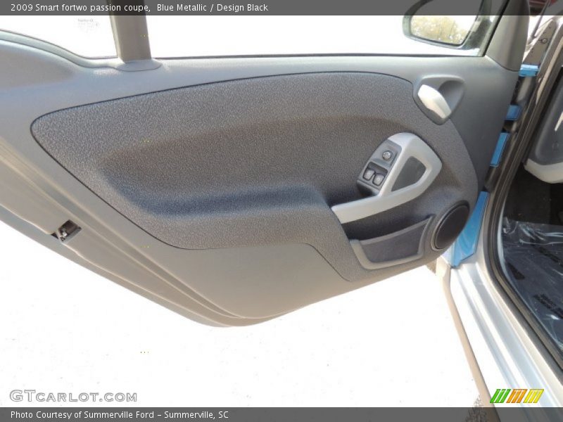 Blue Metallic / Design Black 2009 Smart fortwo passion coupe