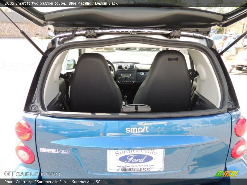 Blue Metallic / Design Black 2009 Smart fortwo passion coupe