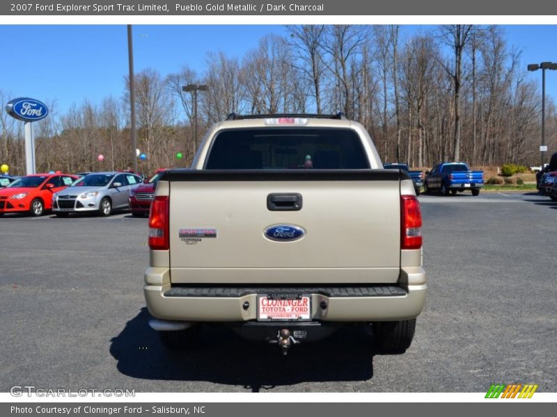Pueblo Gold Metallic / Dark Charcoal 2007 Ford Explorer Sport Trac Limited