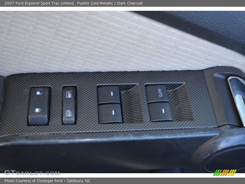 Controls of 2007 Explorer Sport Trac Limited