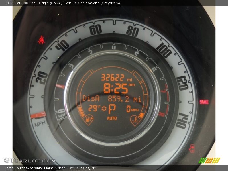 Grigio (Grey) / Tessuto Grigio/Avorio (Grey/Ivory) 2012 Fiat 500 Pop