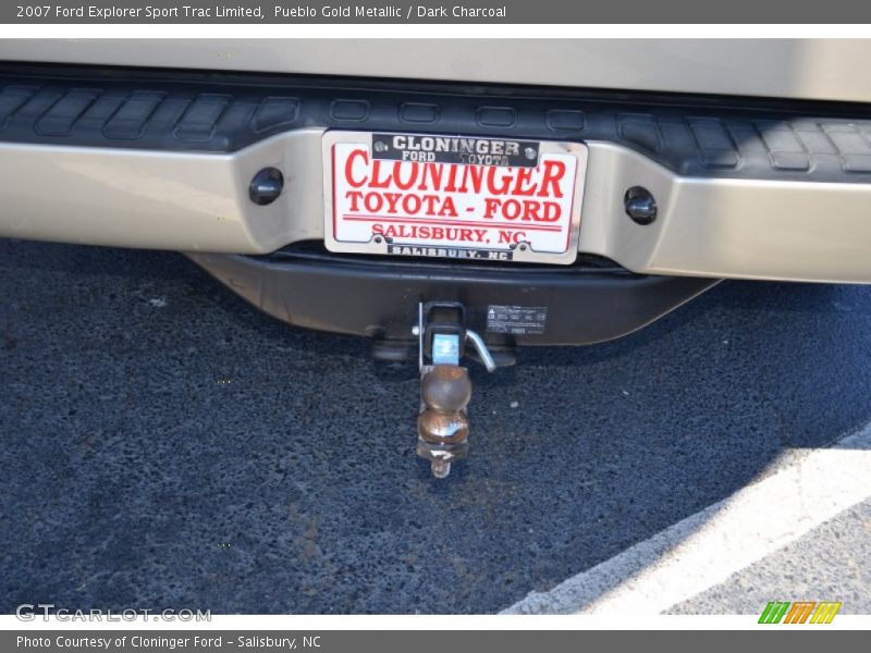 Pueblo Gold Metallic / Dark Charcoal 2007 Ford Explorer Sport Trac Limited
