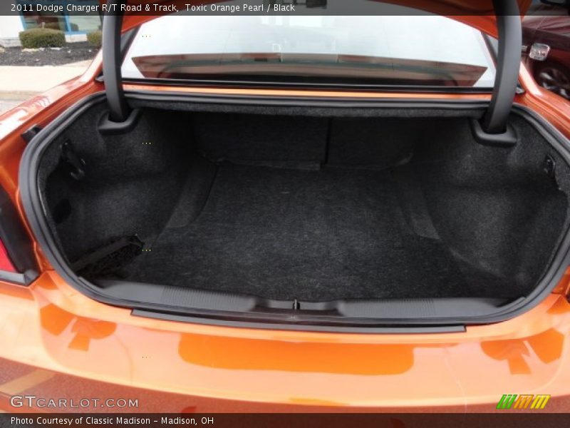  2011 Charger R/T Road & Track Trunk