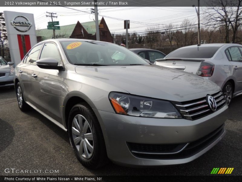 Tungsten Silver Metallic / Titan Black 2012 Volkswagen Passat 2.5L S