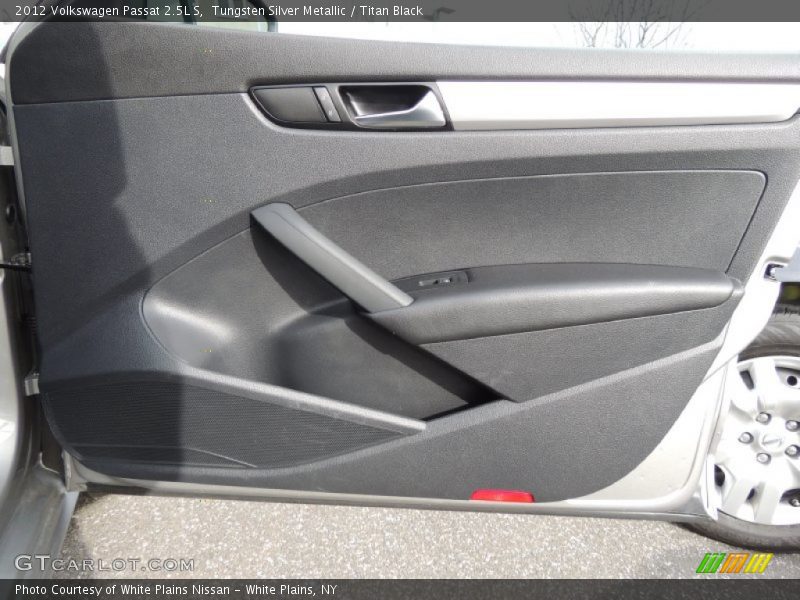 Tungsten Silver Metallic / Titan Black 2012 Volkswagen Passat 2.5L S