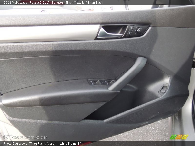 Tungsten Silver Metallic / Titan Black 2012 Volkswagen Passat 2.5L S