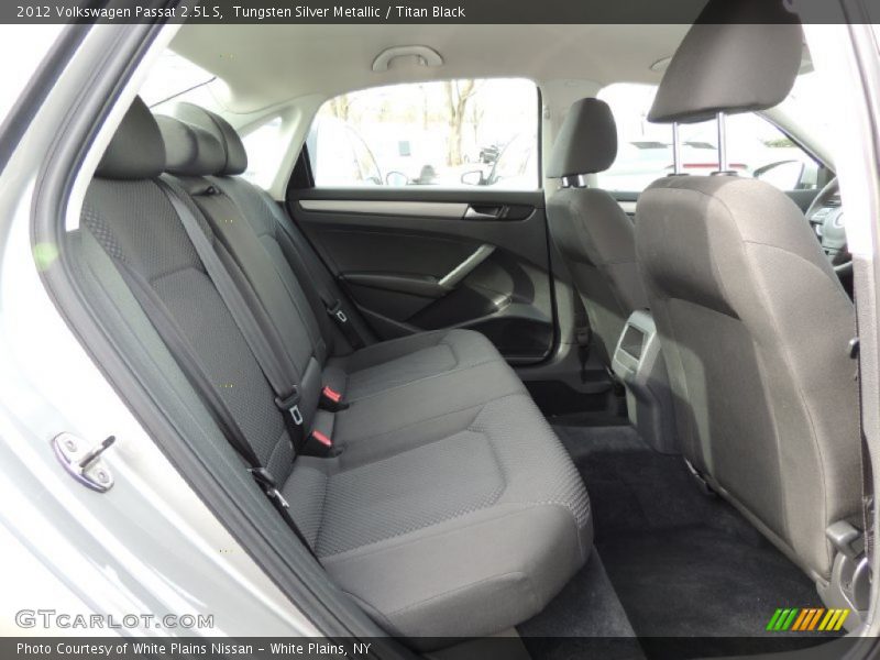 Tungsten Silver Metallic / Titan Black 2012 Volkswagen Passat 2.5L S