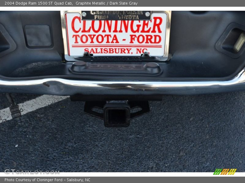 Graphite Metallic / Dark Slate Gray 2004 Dodge Ram 1500 ST Quad Cab