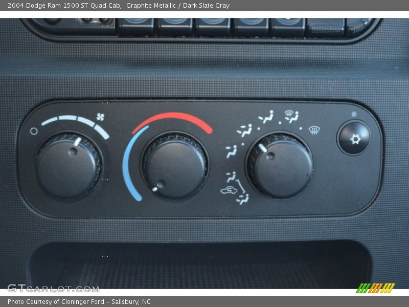 Controls of 2004 Ram 1500 ST Quad Cab
