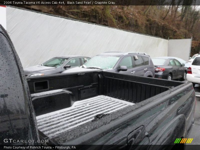 Black Sand Pearl / Graphite Gray 2006 Toyota Tacoma V6 Access Cab 4x4
