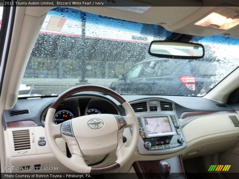 Blizzard White Pearl / Ivory 2011 Toyota Avalon Limited