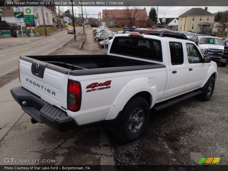 Avalanche White / Charcoal 2004 Nissan Frontier XE V6 Crew Cab 4x4