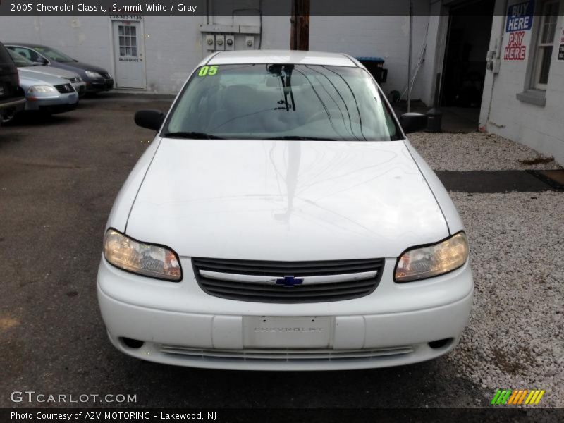 Summit White / Gray 2005 Chevrolet Classic