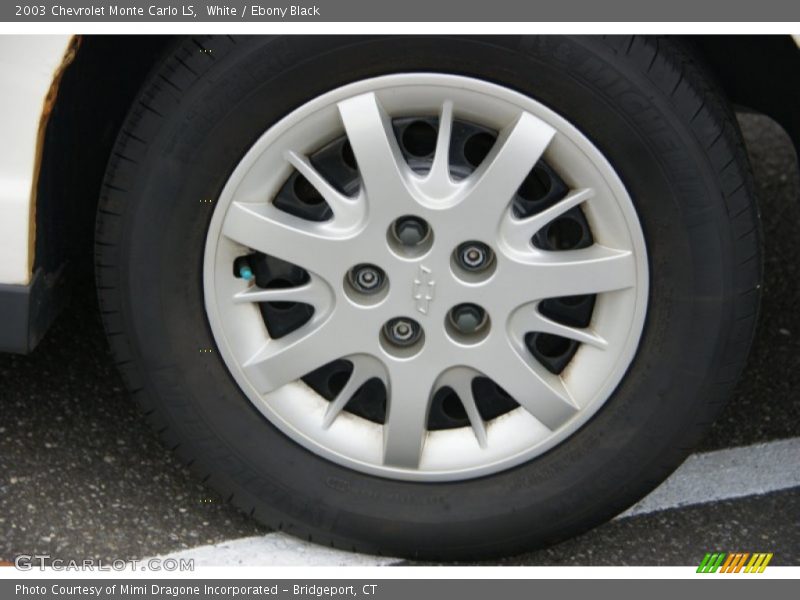 White / Ebony Black 2003 Chevrolet Monte Carlo LS