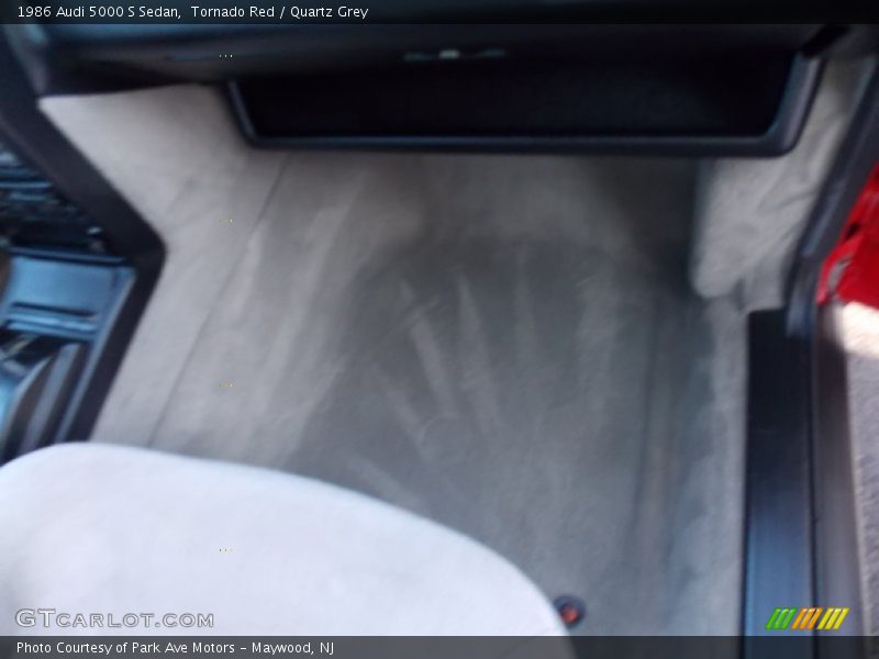 Tornado Red / Quartz Grey 1986 Audi 5000 S Sedan