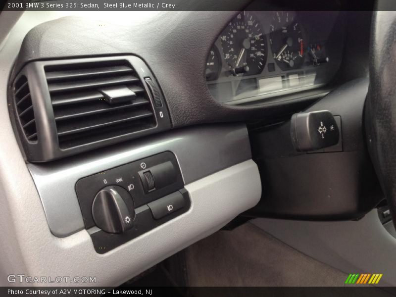 Controls of 2001 3 Series 325i Sedan