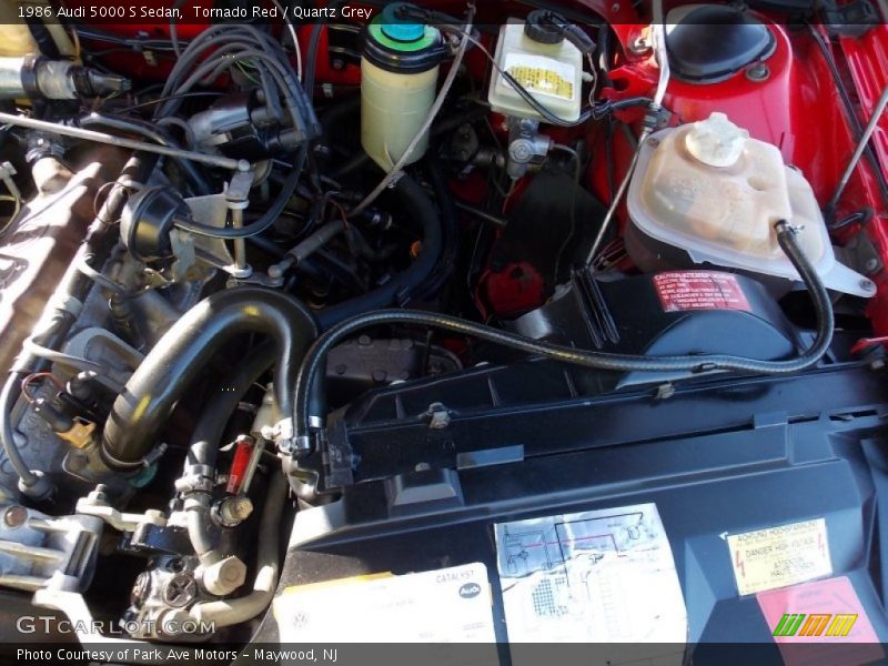 Tornado Red / Quartz Grey 1986 Audi 5000 S Sedan