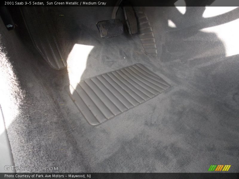 Sun Green Metallic / Medium Gray 2001 Saab 9-5 Sedan