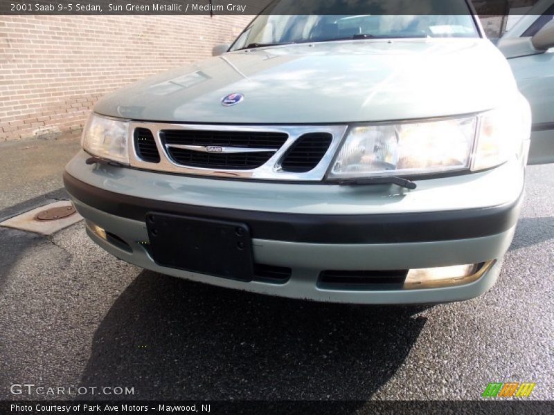 Sun Green Metallic / Medium Gray 2001 Saab 9-5 Sedan