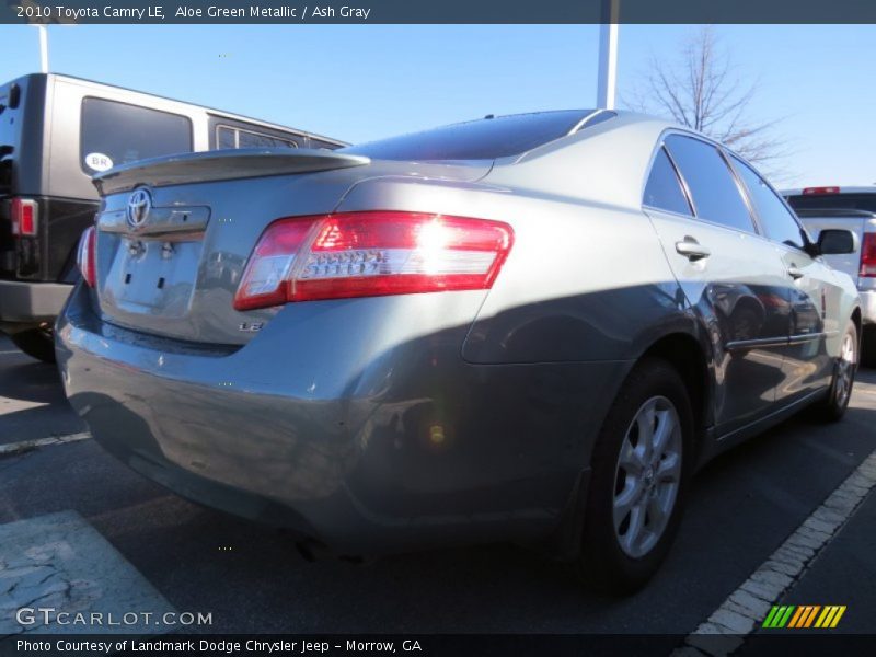 Aloe Green Metallic / Ash Gray 2010 Toyota Camry LE