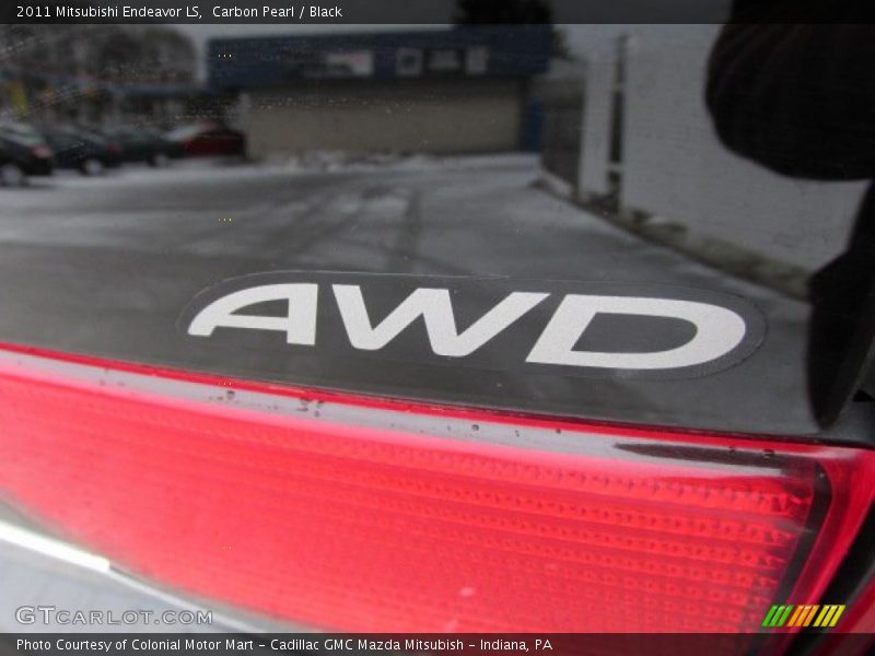 Carbon Pearl / Black 2011 Mitsubishi Endeavor LS