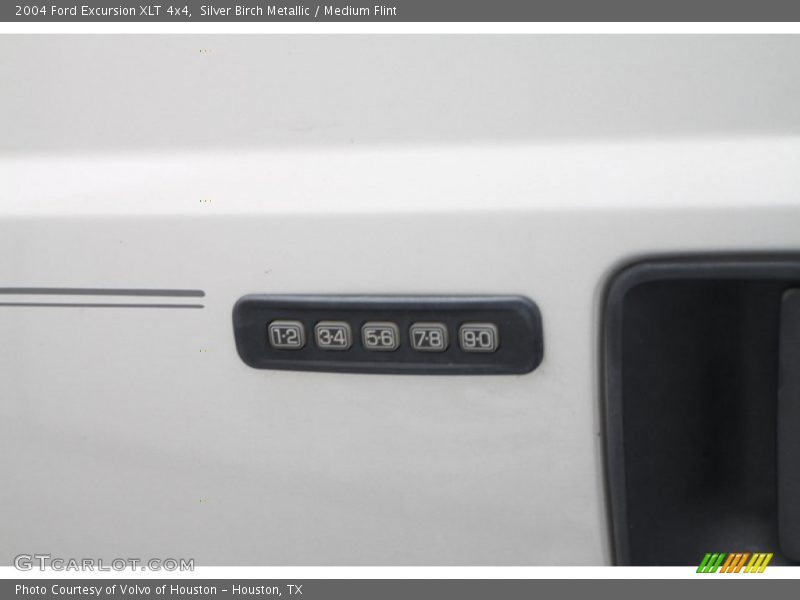 Silver Birch Metallic / Medium Flint 2004 Ford Excursion XLT 4x4