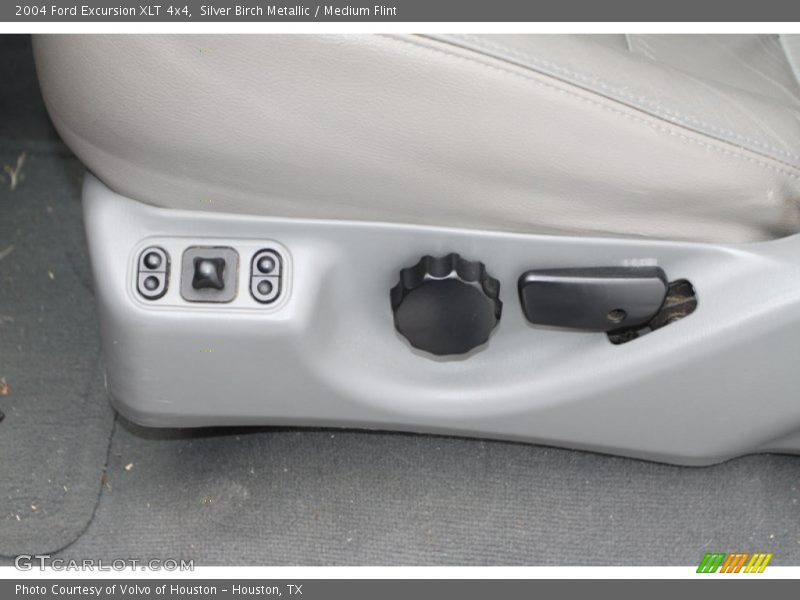 Silver Birch Metallic / Medium Flint 2004 Ford Excursion XLT 4x4