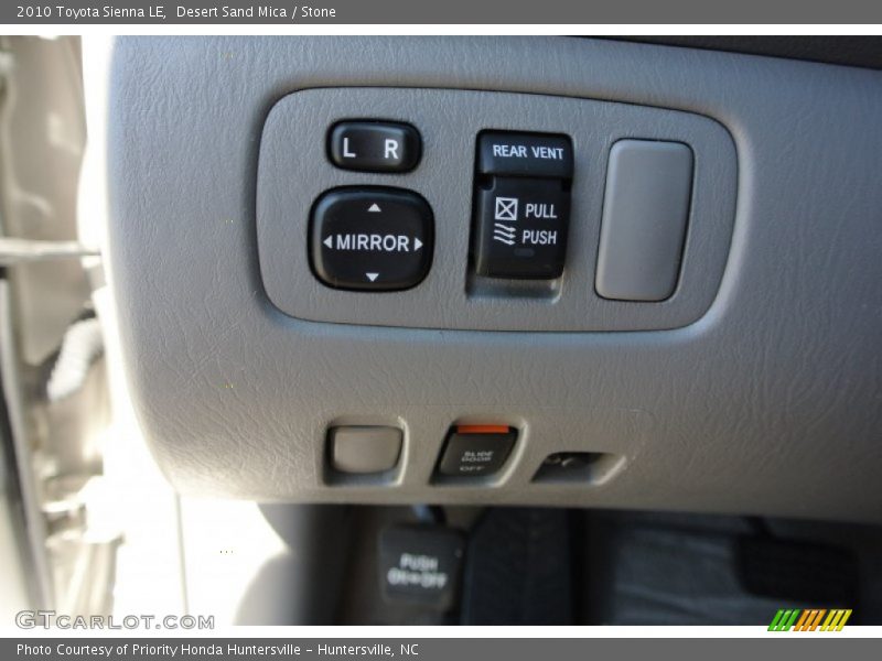 Desert Sand Mica / Stone 2010 Toyota Sienna LE