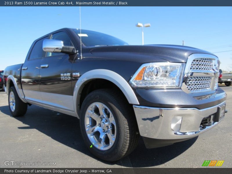 Front 3/4 View of 2013 1500 Laramie Crew Cab 4x4