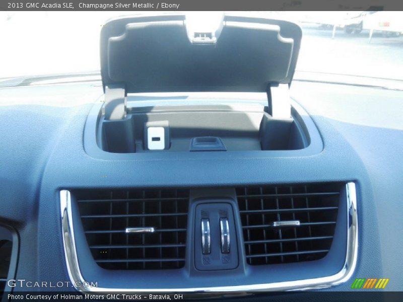 Champagne Silver Metallic / Ebony 2013 GMC Acadia SLE