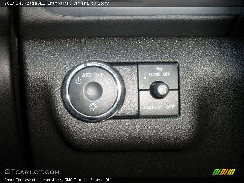 Champagne Silver Metallic / Ebony 2013 GMC Acadia SLE