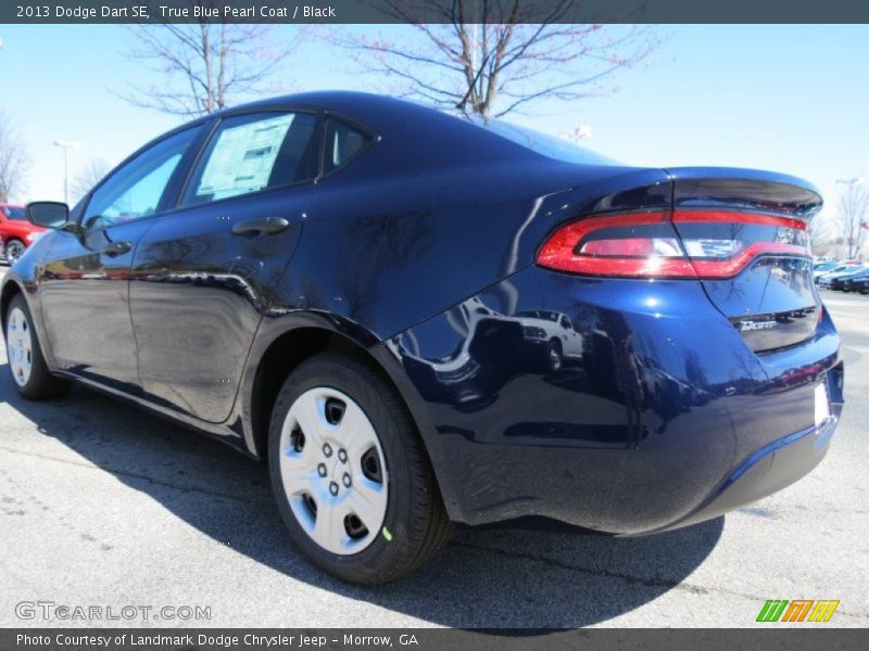 True Blue Pearl Coat / Black 2013 Dodge Dart SE