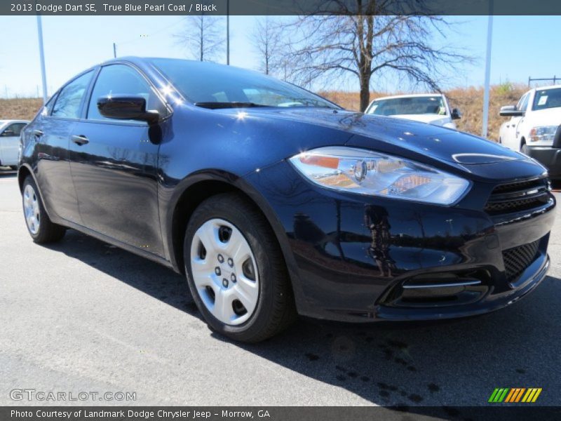 True Blue Pearl Coat / Black 2013 Dodge Dart SE