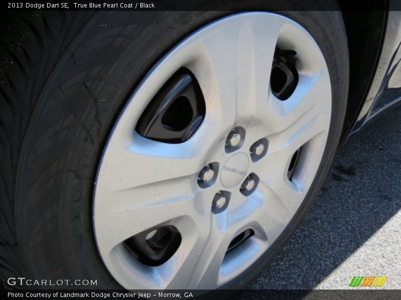 True Blue Pearl Coat / Black 2013 Dodge Dart SE