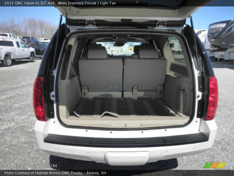 White Diamond Tricoat / Light Tan 2013 GMC Yukon XL SLT 4x4