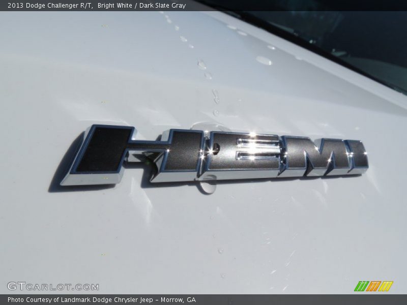 Bright White / Dark Slate Gray 2013 Dodge Challenger R/T