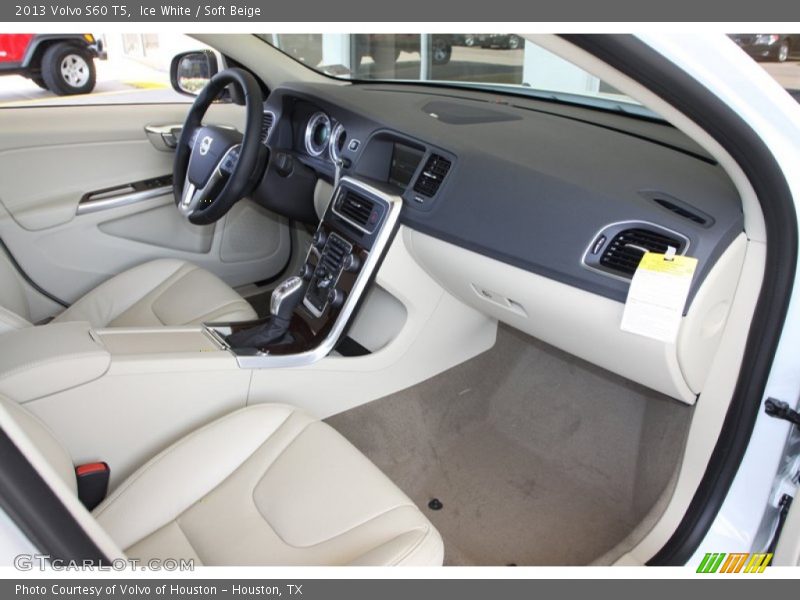 Ice White / Soft Beige 2013 Volvo S60 T5