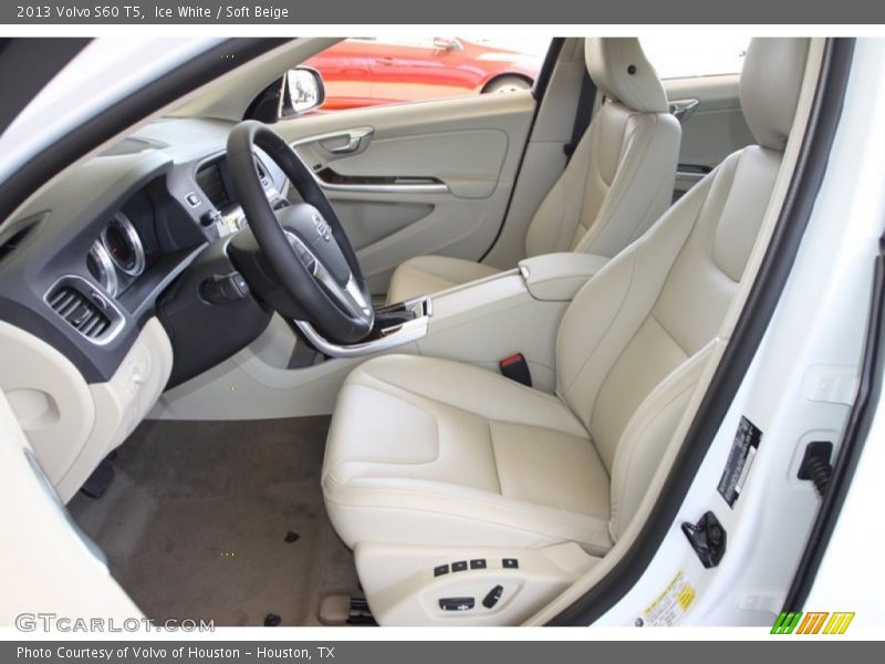 Ice White / Soft Beige 2013 Volvo S60 T5