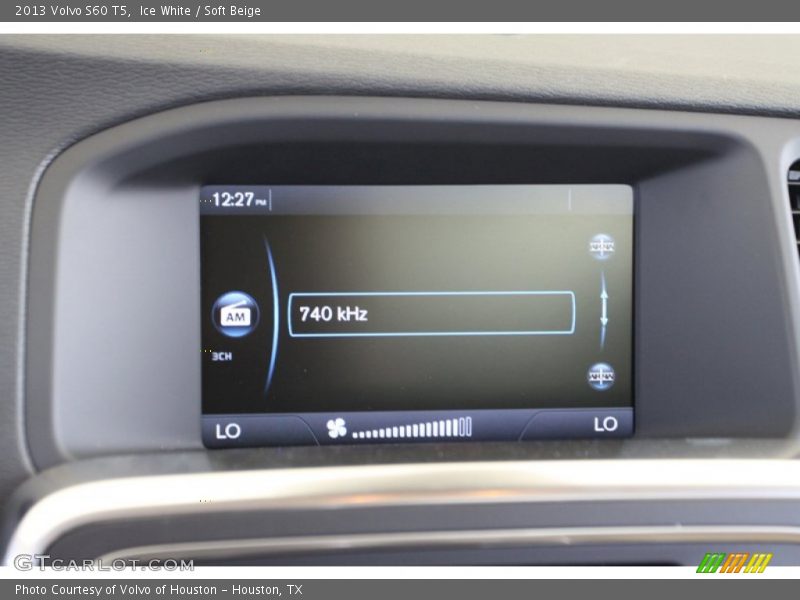 Ice White / Soft Beige 2013 Volvo S60 T5