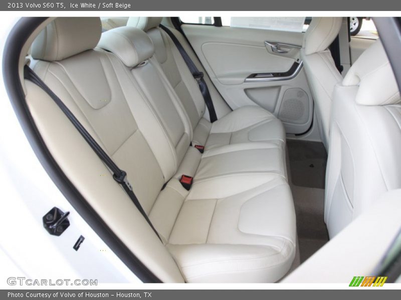 Ice White / Soft Beige 2013 Volvo S60 T5